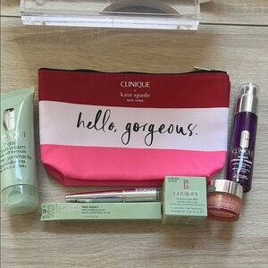Clinique skincare set with makeup bag NWT